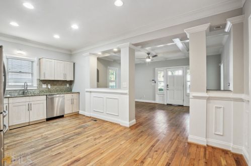 391 Arnold St, Atlanta GA  30308-2911 exterior