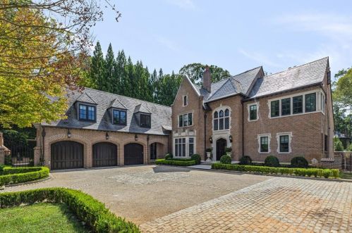 2860 Habersham Rd, Atlanta GA  30305-2959 exterior