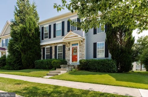 119 Burnlea Rd, Charles Town, WV 25414-5093