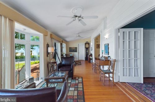 1625 Winters Ave, Shady Side MD 20764-9718 exterior