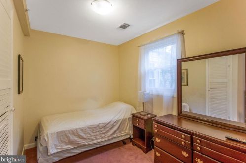 12606 Meadowood Dr, Silver Spring MD 20904-2928 exterior