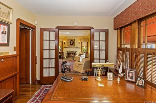 3573 Beechwood Pl, Riverside CA  92506-1214 exterior