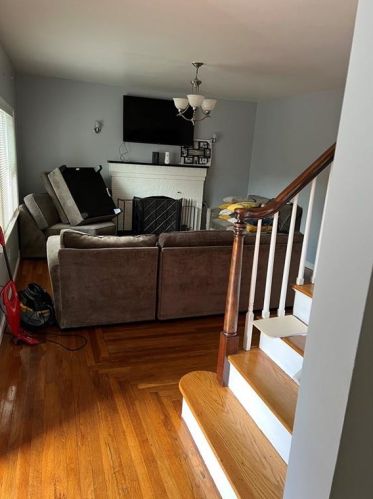 51 Klondike St, Providence, RI 02909-5540