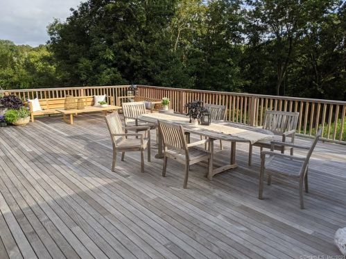 214 Millstone Rd, Wilton CT  06897-1217 exterior