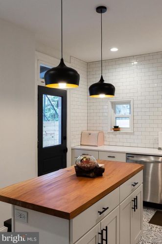 554 Spruce St, Lancaster PA  17603-3353 exterior