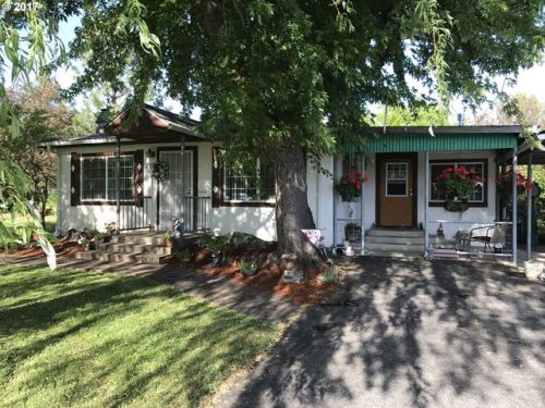 215 Northside Rd, Sutherlin, OR 97479-4733