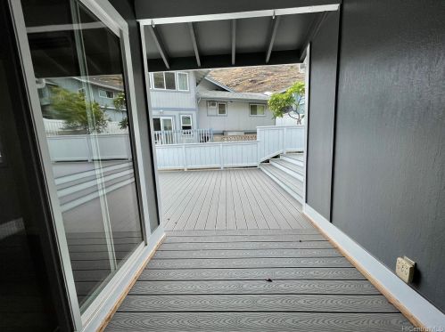 810 Kiaala Pl, Honolulu HI  96825-3023 exterior