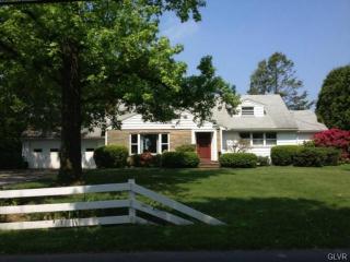 930 Hillview Rd, Allentown, PA 18103-6154