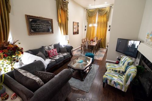 997 Dylan Way, Anaheim CA  92808-1519 exterior