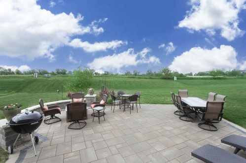 12489 Elliot Ln, Huntley, IL 60142-7043