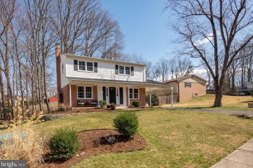 6705 Little Ann Ct, Springfield VA  22152-2629 exterior