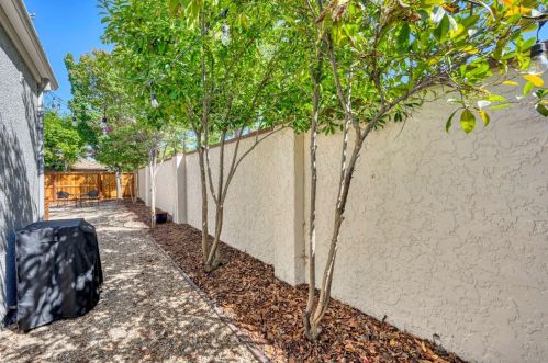 260 Marsalla Dr, Folsom CA  95630-7201 exterior