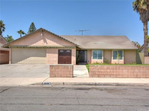 846 Aspen Ave, Rialto CA  92376-3822 exterior