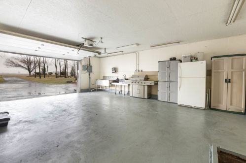 13659 Barber Greene Rd, Sycamore IL  60178-8227 exterior