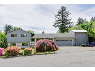8460 Cason Ln, Gladstone OR  97027-1247 exterior