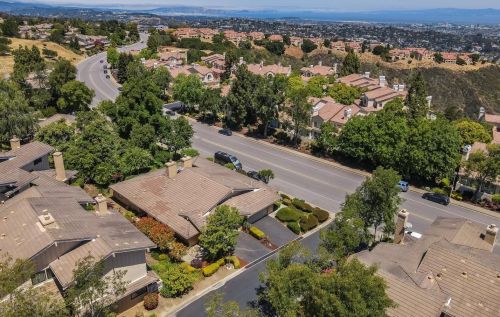 2 Calypso Ln, San Carlos, CA 94070-1516