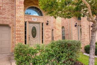 7530 Linpar Ct, Houston TX  77040-5168 exterior
