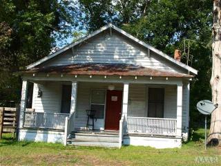 109 Queen St, Windsor, NC 27983-1805