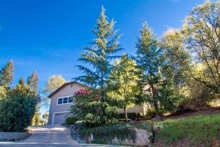 2777 Last Chance Ct, Auburn Lake Trails, CA 95614-2040