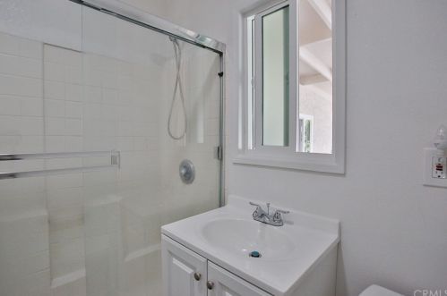 2401 Stanford St, Santa Ana CA  92704-3528 exterior