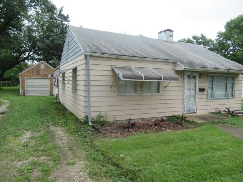 925 Washington St, Swygert IL  61764-2139 exterior