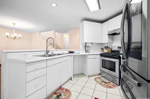 87396 Kulahanai St, Nanakuli, HI 96792-3374