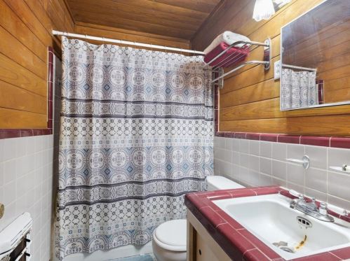 1300 Quail Trl, Fort Worth TX  76114-2321 exterior