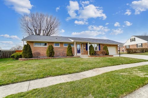 4263 Camelot Dr, Springfield, OH 45503-6309