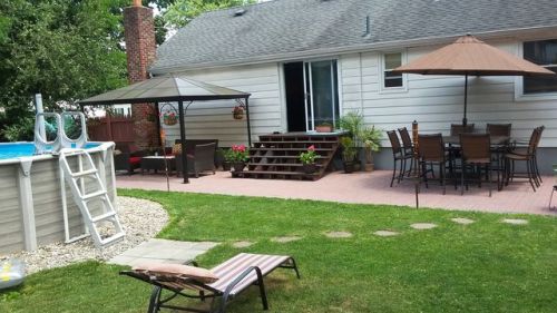 37 Chase Ave, Avenel, NJ 07001-1402