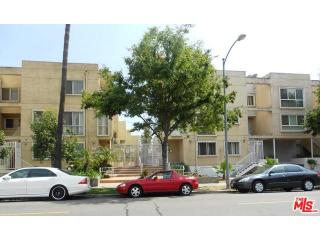 110 Maple St, Glendale CA  91205-0021 exterior