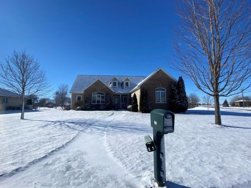 901 Debra Ln, Swygert, IL 61764-9582