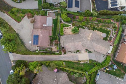 1875 Circo Del Cielo Dr, El Cajon, CA 92020-8110
