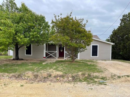 5007 Enchanted Ct, Granbury TX  76048-6591 exterior