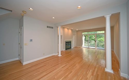 2102 Alpine Pl, Cincinnati OH  45211-3528 exterior