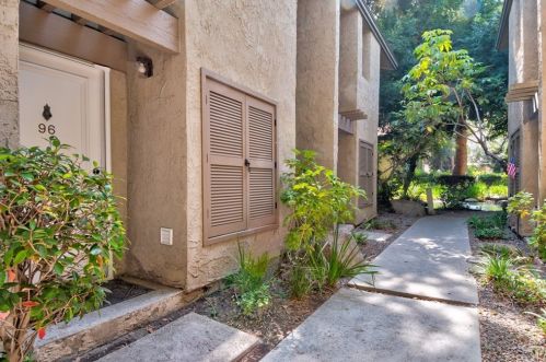 4900 Chapman Ave, Orange CA  92869-4116 exterior