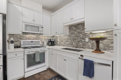 604 Water St, Anaheim CA  92805-4448 exterior