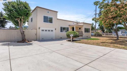 390 Bartlett Ave, Hayward, CA 94541-3655