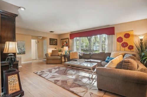 3 Rosemont Dr, Town Center, NJ 07052-2213