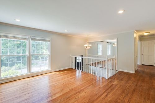 2044 Ellwyn Dr, Atlanta GA  30341-1541 exterior