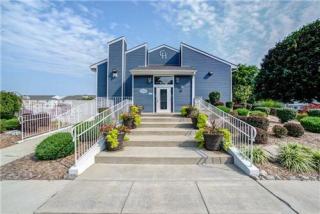 9 Candlelight Dr, Springfield IL  62704-8043 exterior