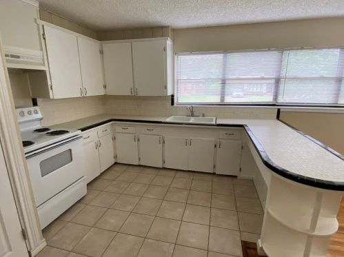 6540 Davidson St, Fort Worth TX  76118-7214 exterior