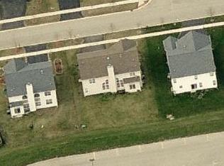 2147 Emily Dr, Lemont IL  60490-4927 exterior