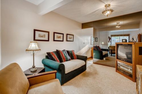 438 Dorland Rd, Saint Paul MN  55119-5513 exterior