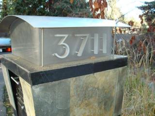 3711 Claire Dr, Carmichael, CA 95608-2601