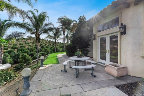 1559 Heather Ln, Riverside CA exterior