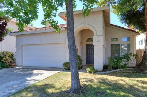 6826 Sandy Souza Way, Elk Grove, CA 95758-5854