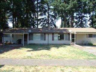 806 Evergreen Dr, Walker, OR 97426-9574
