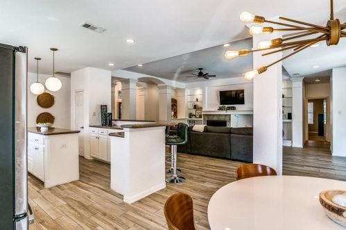 1713 Coyote Rdg, Carrollton TX 75010-3248 exterior