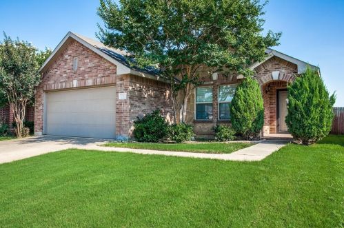 2533 Grand Gulf Rd, Fort Worth TX  76123-2610 exterior