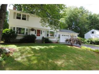 4 Chatham St, Nashua, NH 03063-1135